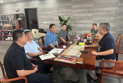 俊源石油總經理齊春曉帶隊到多家合作企業走訪交流